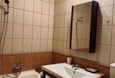 Apartament cu 3 camere decomandat în Ștefan cel Mare - 3