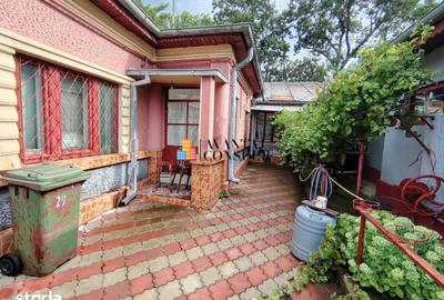 Casă cu 1 camere semidecomandat cu Teren 182 Mp în Rahova
