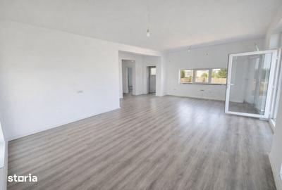 Casă cu 4 camere cu Teren 420 Mp în Tunari