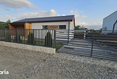 Casă cu 3 camere cu Teren 78 Mp în Central
