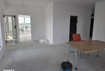 Apartament cu 4 camere în Colentina