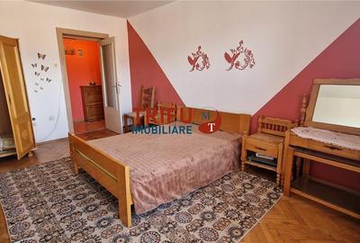 Apartament cu 3 camere decomandat, mobilat în Ampoi 1