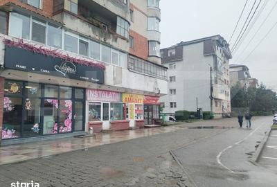 Spațiu comercial, de 60 mp, în Central - 3