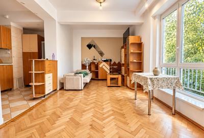Apartament cu 2 camere decomandat în Universitate