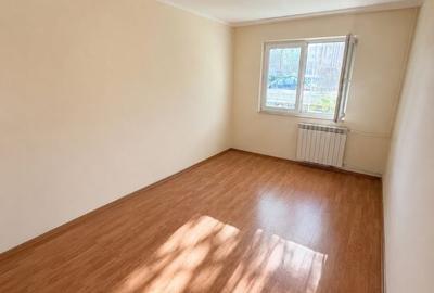 Apartament cu 3 camere decomandat în Ostroveni - 1