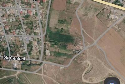 Teren de 10500 mp, în Central