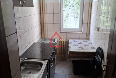 Apartament cu 2 camere decomandat, mobilat în Alexandru cel Bun