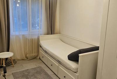 Apartament cu 3 camere semidecomandat în Șagului
