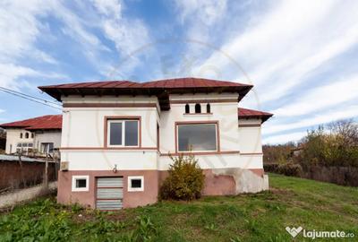 Casă cu 3 camere cu Teren 2600 Mp în Călinești - 9