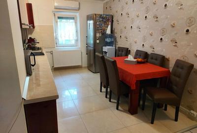 Apartament cu 3 camere decomandat în Lotus - 2