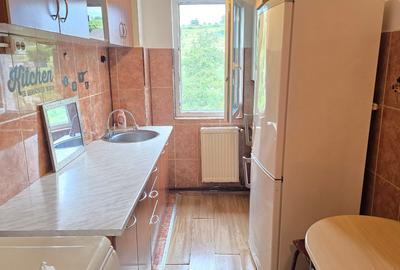 Apartament cu 21 camere semidecomandat în Micro 15 - 1