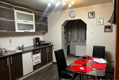 Apartament cu 3 camere decomandat în Freidorf