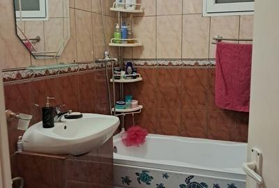 Apartament cu 3 camere decomandat în Micro 16 - 8