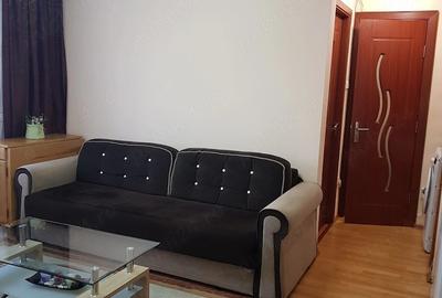 Apartament cu 2 camere semidecomandat în Giurgiului
