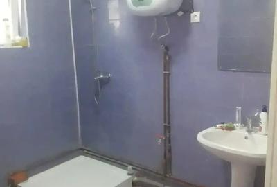 Casă cu 6 camere cu Teren 3200 Mp în Toporu - 6