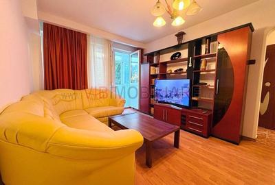 Apartament cu 2 camere decomandat în Pajura