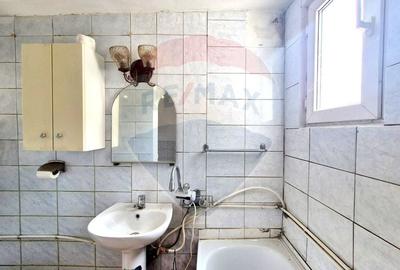 Casă cu 3 camere cu Teren 118 Mp în 13 Septembrie - 14