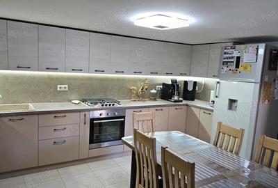 Casă cu Teren 300 Mp în Braytim
