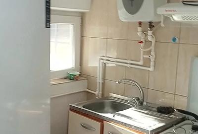 Casă cu 3 camere cu Teren 696 Mp în Nufăru