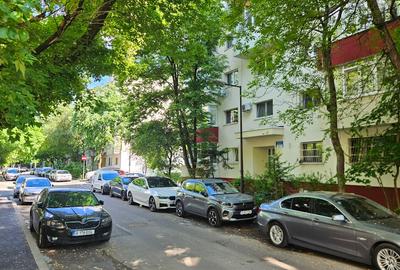 Apartament cu 2 camere semidecomandat în Giurgiului
