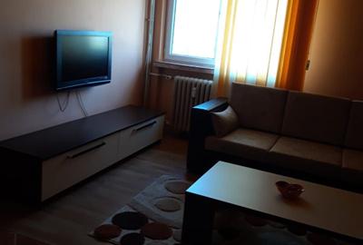 Apartament cu 3 camere decomandat în Central - 1