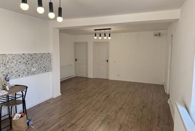 Casă cu 4 camere în Ișalnița - 3