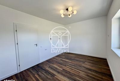 Apartament cu 4 camere în Cristian
