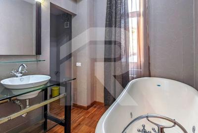Casă cu 5 camere cu Canalizare în Iancului - 2