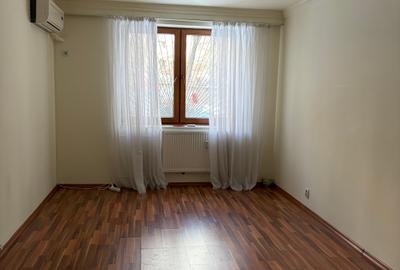 Birou, de 54 mp, în Ștefan cel Mare - 1