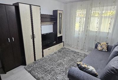 Apartament cu 2 camere semidecomandat în Central - 1