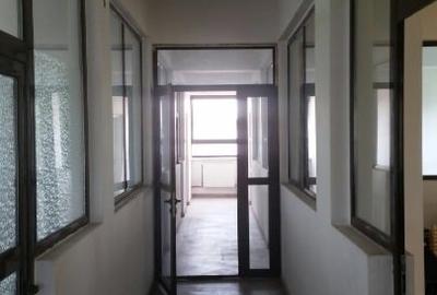 Birou, de 12 mp, în Budești - 3