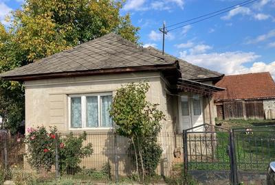 Casă cu 3 camere în Bozânta Mică