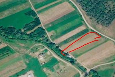 Teren de 2700 mp, în Gilău