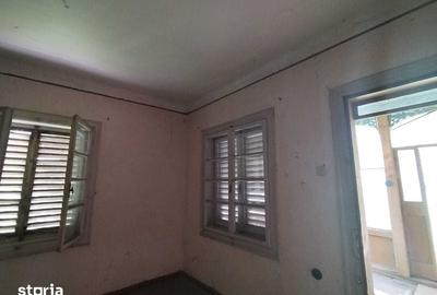 Casă cu 4 camere cu Teren 110 Mp în Posada