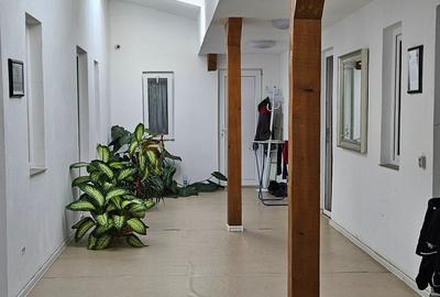 Casă individuală cu 12 camere cu Canalizare în Mihai Bravu - 1