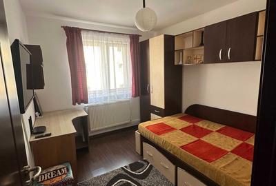 Apartament cu 2 camere semidecomandat în Tractorul