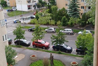 Apartament cu 3 camere decomandat în Lenin - 9