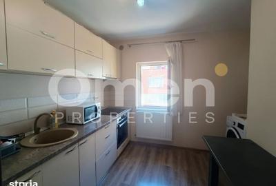 Apartament cu 3 camere semidecomandat, mobilat în Gării