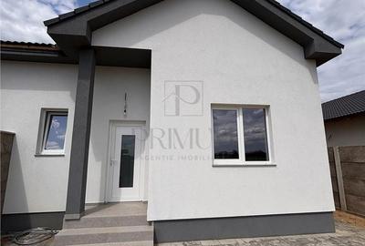 Casă cu 3 camere în Sud