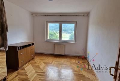 Apartament cu 4 camere decomandat în Noua - 9