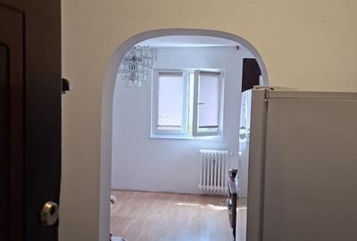 Apartament cu 2 camere semidecomandat în Titan
