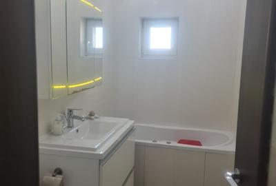 Apartament cu 3 camere decomandat, mobilat în Torontalului - 2