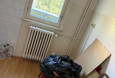 Garsonieră decomandată în Astra - 4