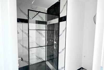 Casă cu 4 camere cu Teren 300 Mp în Central - 1
