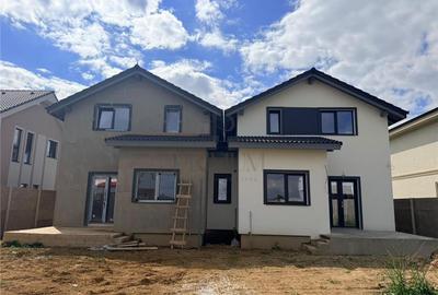 Duplex cu 4 camere cu Canalizare în Moșnița Nouă - 2