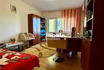 Casă cu 4 camere în Aroneanu