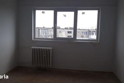 Apartament cu 2 camere nedecomandat în Vest - 1