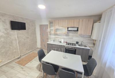 Apartament cu 3 camere semidecomandat, mobilat în Baicului