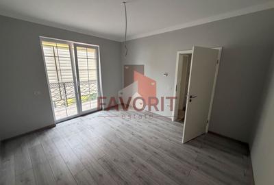 Apartament cu 2 camere decomandat în Girocului - 9
