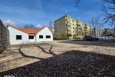 Casă cu 3 camere în Mărăști